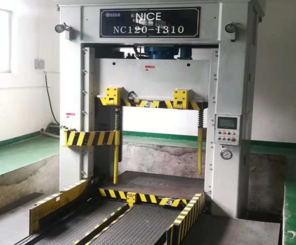 GuangzhouMolding machine